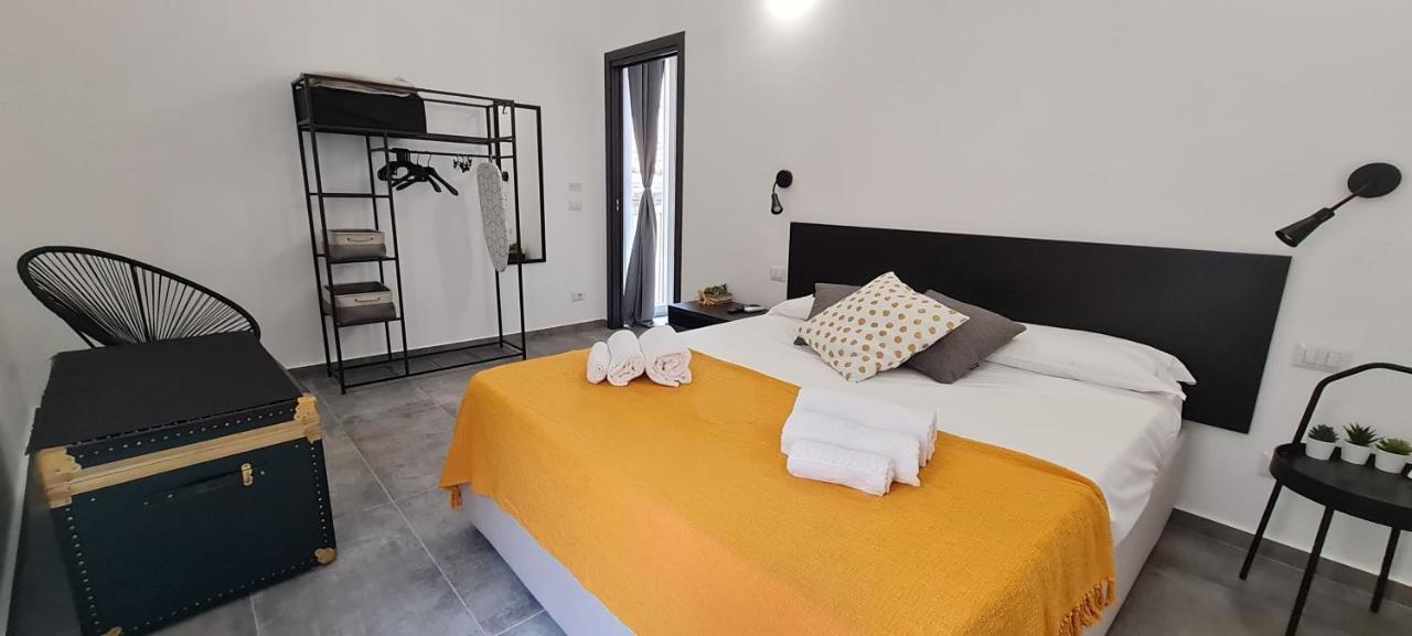 Cavour 45 - Ortigia Apartments Syracuse Luaran gambar